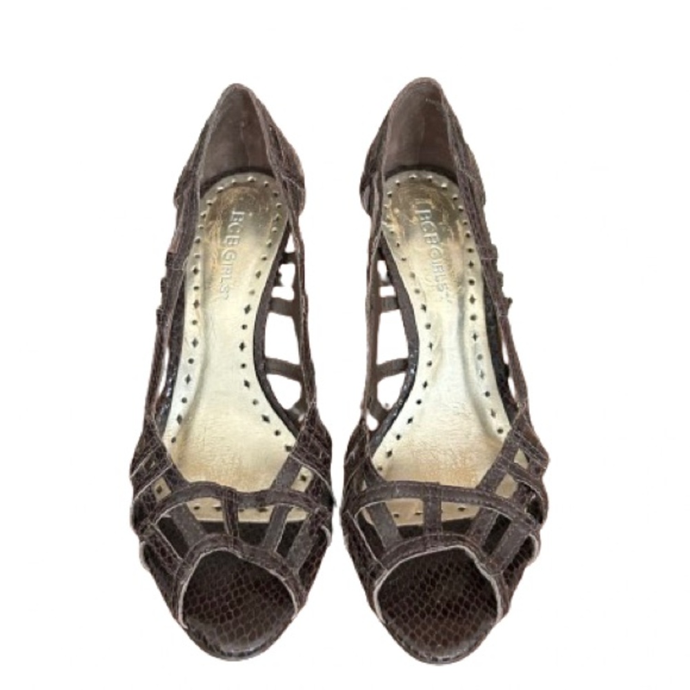 🌴 BCBGirls Shoes - Size 6.5